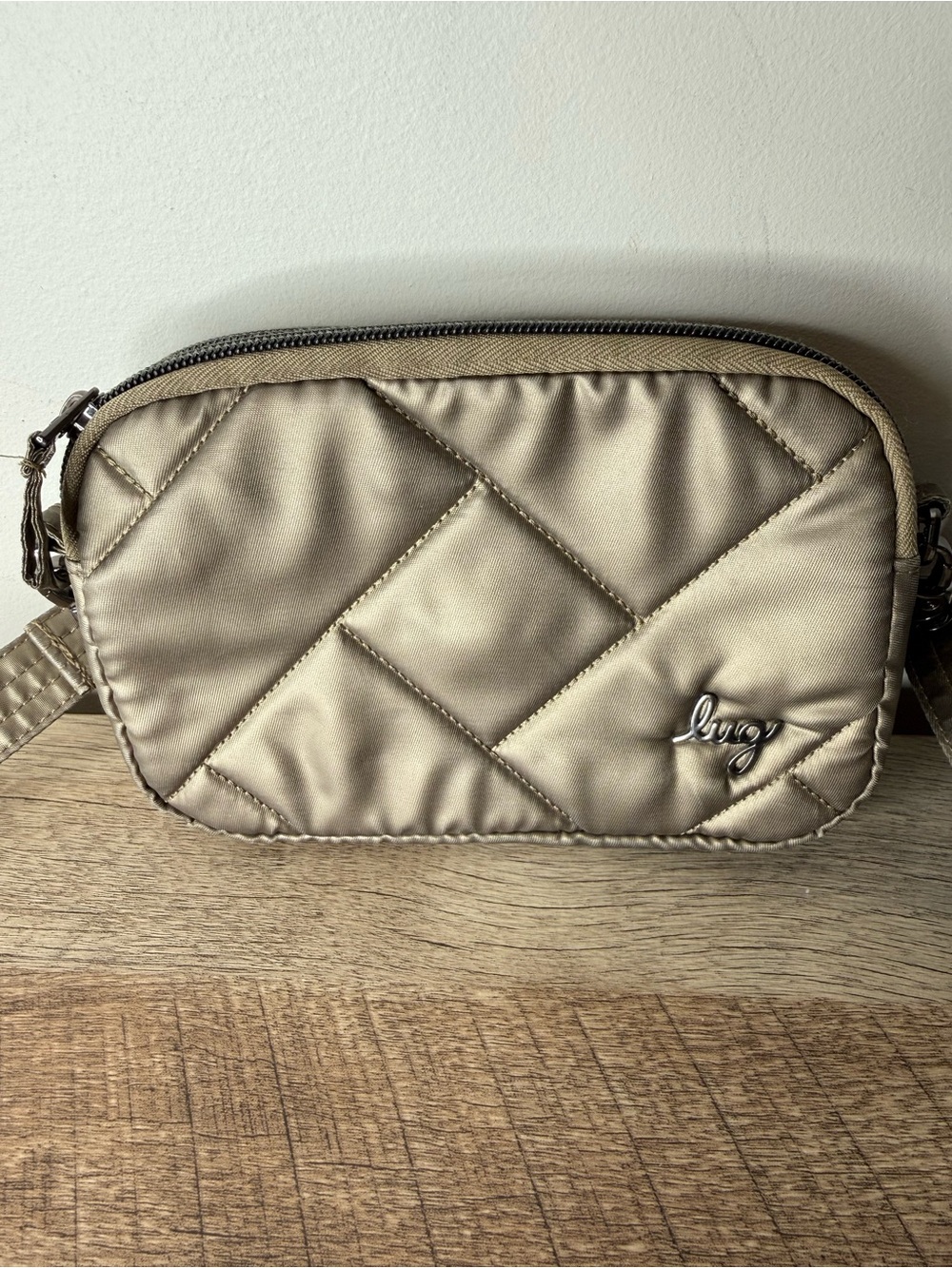 LUG Coupe SE Metallic Bronze Quilted Crossbody Mini Bag Zipper - Picture 4 of 13